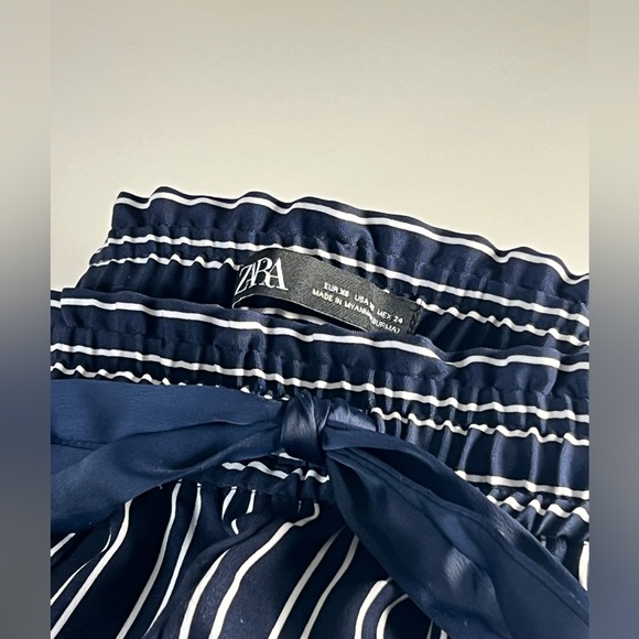 ZARA Navy Blue pinstriped pants with bow xs - Picture 3 of 3